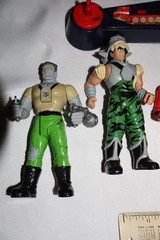 VTG 1994 Karate Fighters Game Samurai Ninja Vs Headstone Box 4 figures EXTRAS