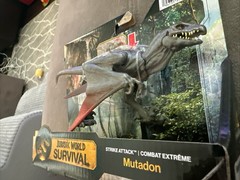 Jurassic World Survival Strike Attack Mutadon Dinosaur Figure Chomping Action