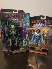 Mattel Masters of the Universe Scare Glow & Skeletor Deluxe Articulation