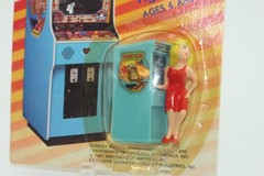 Vintage Coleco Mario Donkey Kong 1981 Pauline Figure SEALED ON CARD, Unpunched