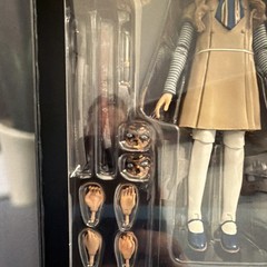 NECA M3GAN Ultimate Action Figure w/ Alternate Heads Hands & Knife