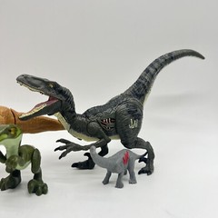 Jurassic Park World Dinosaur Lot Of 4 Apatosaurus Velociraptor Blue T-Rex Raptor