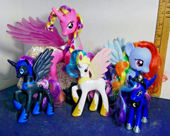 Hasbro My Little Pony Figurines~ 5 To Choose From! Your Choice!