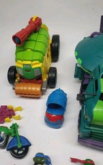 TMNT LARGE LOT OF FIGURES And VEHICLES Teenage Mutant Ninja Turtles