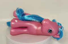 2003 Hasbro G3 My Little Pony Pink Sparkle Pony Pretty Fashions Royal Ribbon MLP
