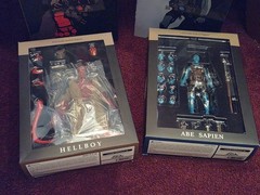 1000 Toys Hellboy & Abe Sapien Dark Horse Action Figure 1/12
