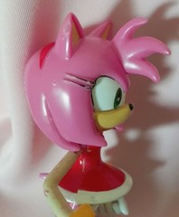 Sonic Figure Amy Rose Toy Island Sonic X Megabot Sonic the Hedgehog 2006 RARE