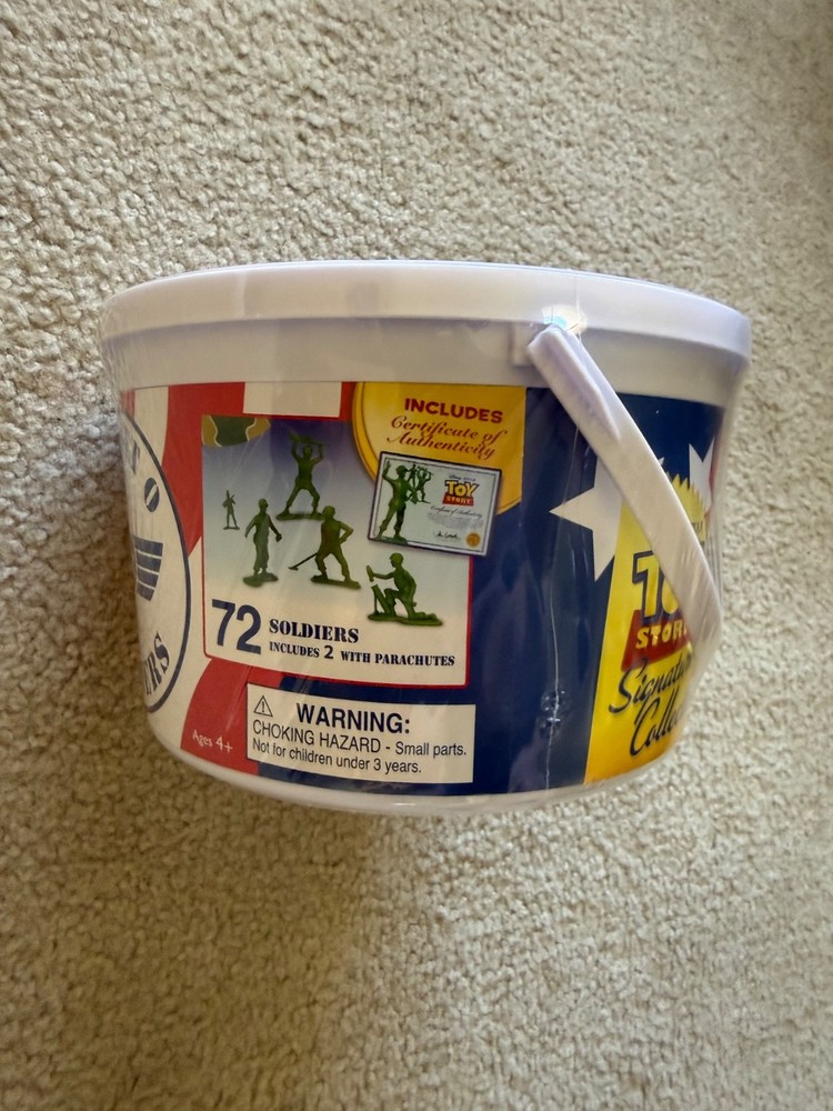 Toy Story Bucket O Soldiers Signature Collection Army Men MIB 64017