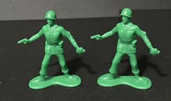 Lot Of 2 Toy Story “Bucket O Soldiers” 2” Replacement Commander Soldier Parts