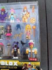 R0BLOX Celebrity Series 2 – 12 pack Target exclusive no codes