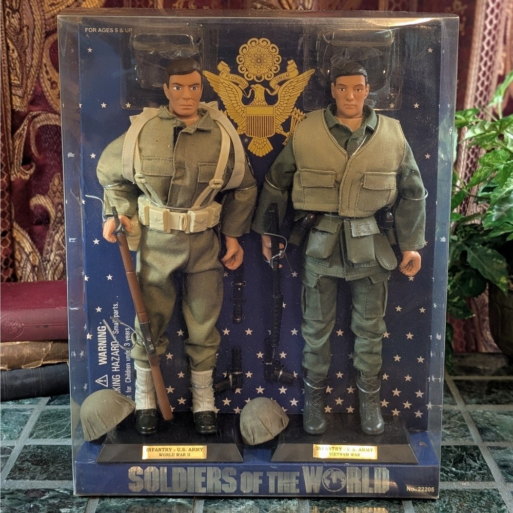 Soldiers of the World WWII Vietnam U.S. Army Figure Set Sealed No. 22205 NIB