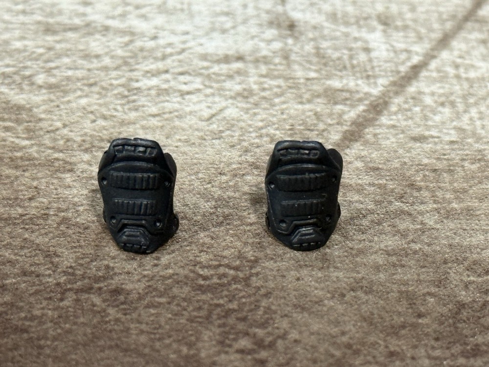 JoyToy Army Builder #36 Fodder Black Shoulder Pauldron Armor 1:18 Scale