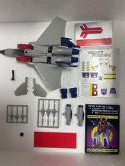 TRANSFORM G1 Reissue Starscream Brand New Free Shipping