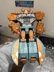Transformers Hasbro 2016 Platinum Edition Unicron Universal Dominator Complete