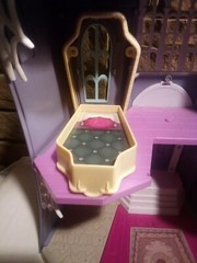 Disney Jr. Vampirina Scare B&B Doll Mansion Castle Play House Only. 27x15x11