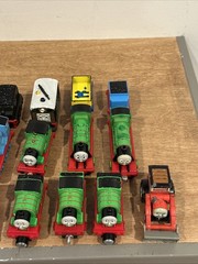 Thomas & Friends Magnetic Metal Die Cast Train Lot Of 75 Engines & Car