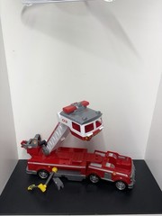 Paw Patrol Ultimate Rescue Fire Truck Extendable Ladder Lights Sound