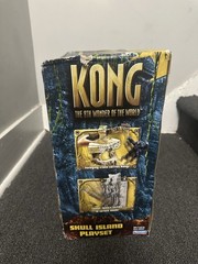 King Kong 8th Wonder of the World Skull Island Playset. New Rare! (BOX HAS WEAR