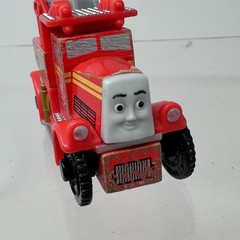 Thomas & Friends Wooden Railway Flynn Fire Truck Train Wood Engine Red