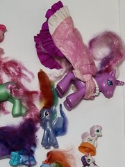My Little Pony Lot Of 33 Various Size Ponies Plus Many Accessories