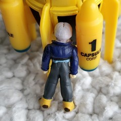 Irwin Toys Dragon Ball Z Die-Cast Capsule Corp #1 Trunks Time Machine 2000 Micro