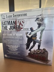 Batman vs The Joker Statue DC Direct – Classic Confrontations #1147/1600