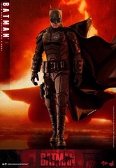 NEW Hot Toys MMS638 THE BATMAN 1/6 Regular Version Action Figure In Stock