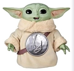 Hasbro Star Wars The Mandalorian & Grogu Snackin’ Grogu 6.5-Inch Action Figure