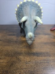 Vintage 1993 Jurassic Park Triceratops JP08 Kenner Dinosaur Toy Action Figure