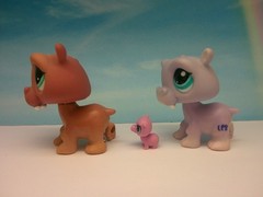 LITTLEST PET SHOP #986 1415 MOM DAD HIPPO & RARE TEENSIE BABY HIPPO FAMILY LOT