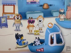Bluey Friends & Family Beach Set 45 Piece