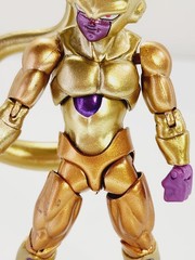 Bandai Dragon Ball Evolve Golden Frieza Figure