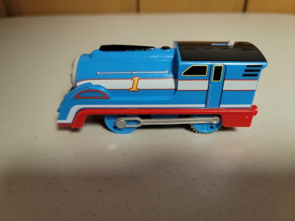 Thomas Trackmaster Motorized Streamlined Racing Thomas 2013 Runs Great VG Cond