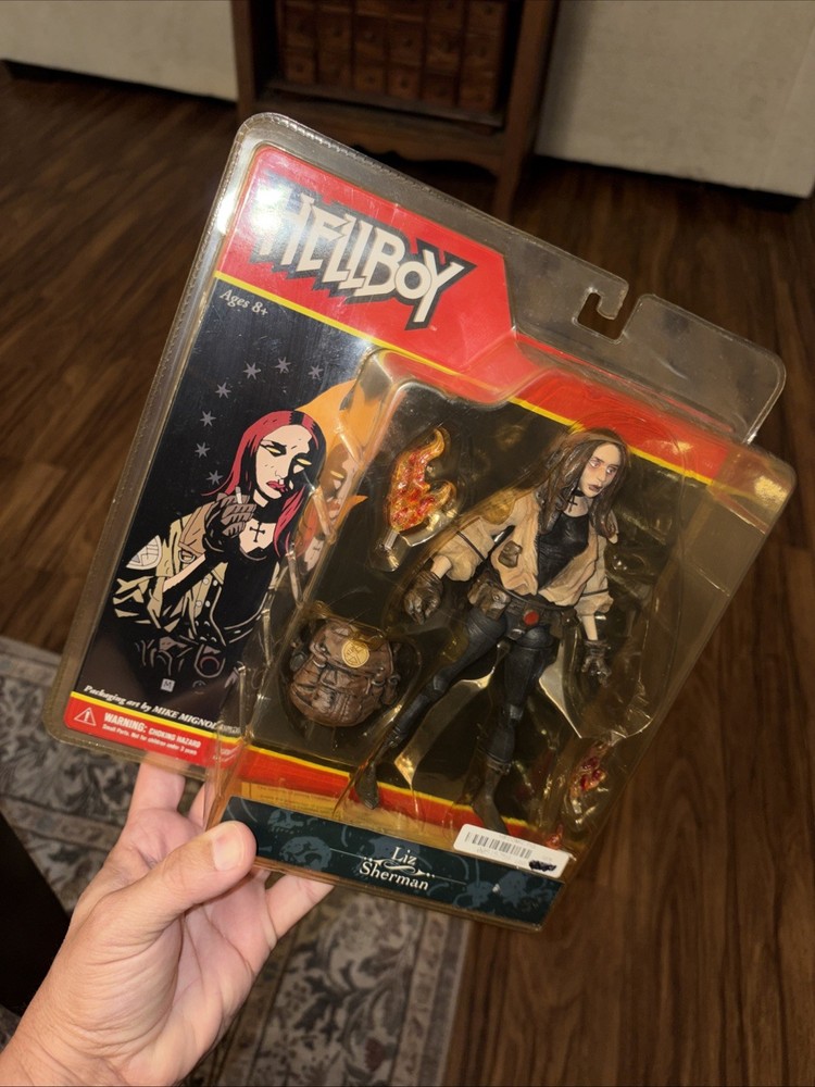 Liz Sherman Action Figure Hellboy Comic Mezco Toyz Mike Mignola 2005 Sealed NOS
