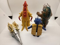 Bandai kaiju Ultra Monster Series Lot Of 4. Ultraman 1983 Godzilla