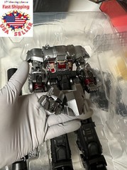 NEW IN BOX TRANSFORMER Megatank MT01B Monocrat Tank DECEPTICONS Mega Tron USA