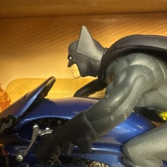 CORGI Batman Collectible Editions 2000 Batcycle 1:16th Scale Die-Cast Vehicle