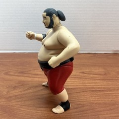 JAKKS Pacific 1997 Sumo Wrestler Action Figure Red Beige Black Plastic Vintage