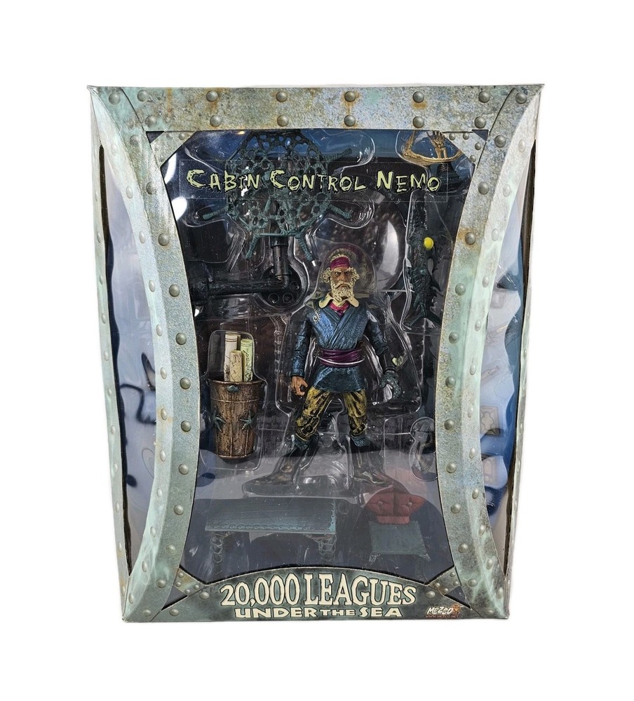 Mezco 20,000 Leagues Under the Sea Cabin Control Nemo 2001