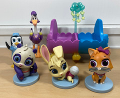 Disney Junior T.O.T.S Tiny Ones Transport Service 5 figures & rocker / crib