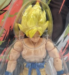 Bandai Dragon Ball Super Evolve 5-inch Super Saiyan Son Goku Action Figure
