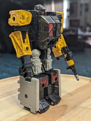 Transformers War for Cybertron Earthrise Ironworks Loose & Complete