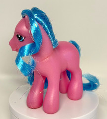 2003 Hasbro G3 My Little Pony Pink Sparkle Pony Pretty Fashions Royal Ribbon MLP