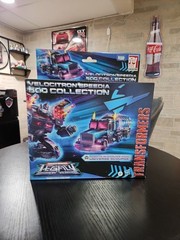 Transformers Legacy Velocitron Speedia 500 Collection: Scourge Action Figure