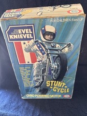 1975 Evil Knieval Stunt Cycle Set with Original Box