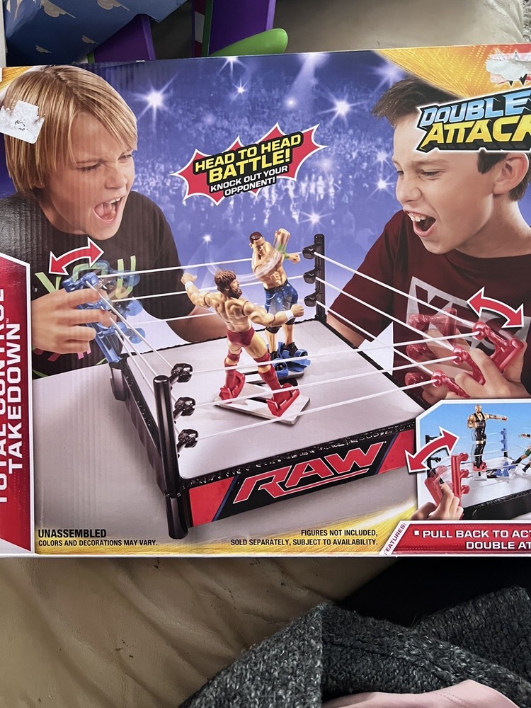 WWE Monday Night RAW Total Control Takedown Double Attack Playset – NEW