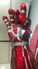 The Avenger Hulk Infinity Gauntlet Wearable 1/1 Life Size iron Man Cosplay LED
