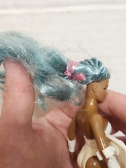 SHE-RA 1985 Netossa used figure (motu) princess of power W/ Shield