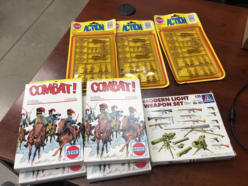 A-Toys Combat Action Toy Figures Figurines Soldiers Arms 1980’s Made In Italy