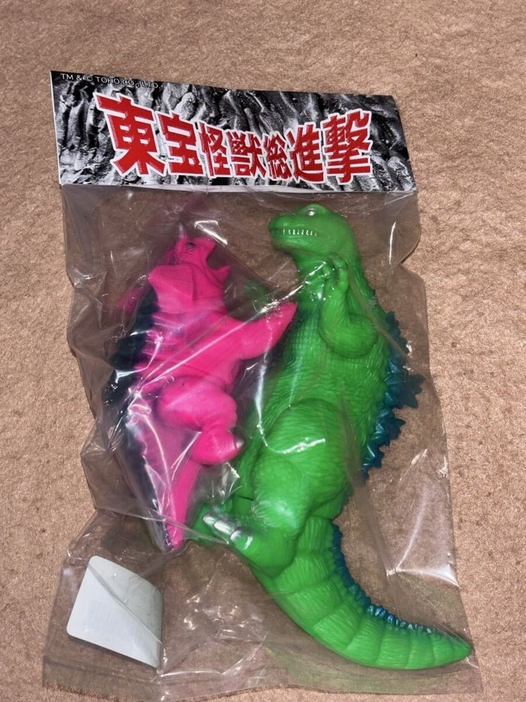 Sunguts Honpo Destroy All Monsters C Godzilla & Baragon Sofubi Figure Toho Kaiju